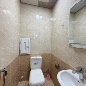 In Baku 90.0 m² apartment is for sale - Image 9