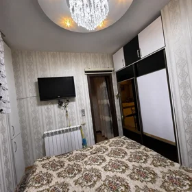 In Baku 70.0 m² apartment is for sale - Image 9