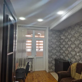 In Baku 92.0 m² apartment is for sale - Image 10