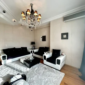 In Baku 70.0 m² apartment is for sale - Image 3