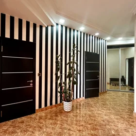 In Baku 70.0 m² apartment is for sale - Image 4