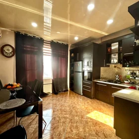 In Baku 70.0 m² apartment is for sale - Image 8
