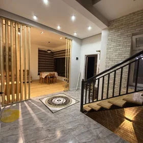 In nan 174.0 m² house with 5.0 rooms is for sale - Image 9