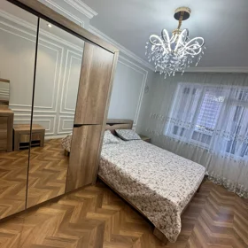 In Baku 80.0 m² apartment is for rent - Image 2