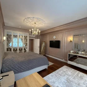 In Baku 211.0 m² apartment is for sale - Image 4