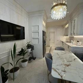 In Baku 211.0 m² apartment is for sale - Image 10
