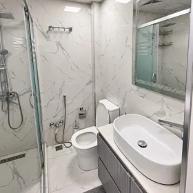 In Baku 70.0 m² apartment is for sale - Image 2