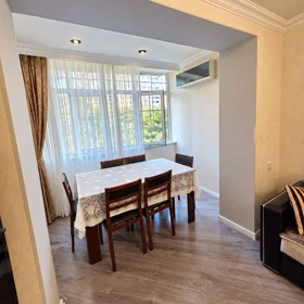In Baku 70.0 m² apartment is for sale - Image 4