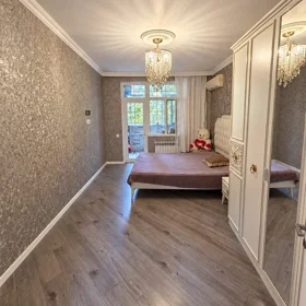 In Baku 70.0 m² apartment is for sale - Image 6