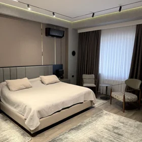 In Baku 131.0 m² apartment is for sale - Image 10