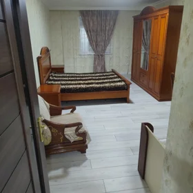 In nan 100.0 m² house with 3.0 rooms is for rent - Image 6