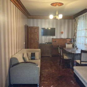In Binəqədi rayonu 65.0 m² apartment is for sale - Image 3