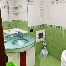 In Baku 85.0 m² apartment is for rent - Image 5