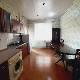 In Baku 80.0 m² apartment is for rent - Image 3