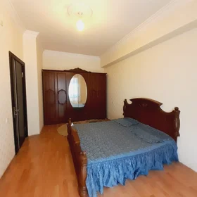 In Baku 80.0 m² apartment is for rent - Image 5