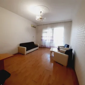 In Baku 80.0 m² apartment is for rent - Image 8