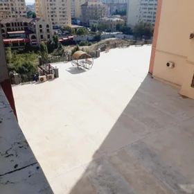 In Baku 80.0 m² apartment is for rent - Image 9
