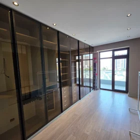 In Baku 145.0 m² apartment is for sale - Image 9