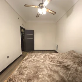 In Baku 75.0 m² apartment is for sale - Image 7