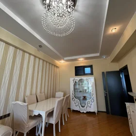 In Baku 110.0 m² apartment is for rent - Image 4