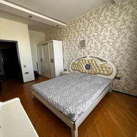 In Baku 110.0 m² apartment is for rent - Image 8
