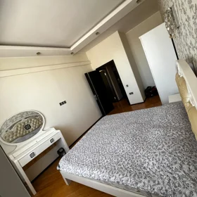 In Baku 110.0 m² apartment is for rent - Image 9
