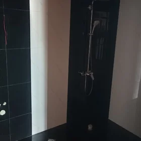 In Baku 150.0 m² apartment is for sale - Image 8