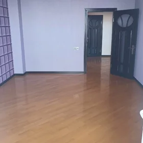 In Baku 150.0 m² apartment is for sale - Image 10