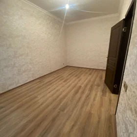 In Baku 60.0 m² apartment is for rent - Image 4