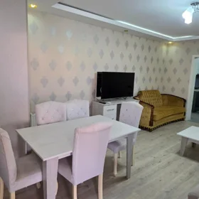In Baku 100.0 m² apartment is for rent - Image 2