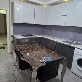 In Baku 100.0 m² apartment is for rent - Image 3