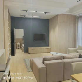 In Baku 90.0 m² apartment is for rent - Image 3