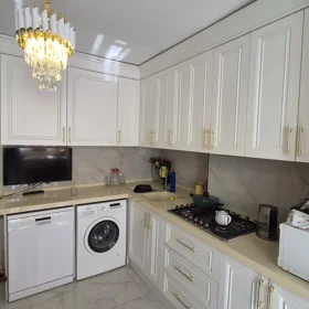 In Baku 65.0 m² apartment is for sale - Image 2