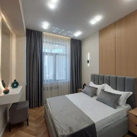 In Baku 90.0 m² apartment is for rent - Image 9