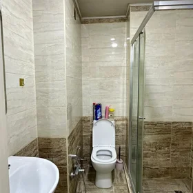Binəqədi rayonu-da 62.0 m2 mənzil satılır - Şəkil 7