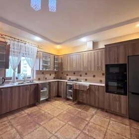 Baku-da 190.0 m2 mənzil kirayə verilir - Şəkil 3