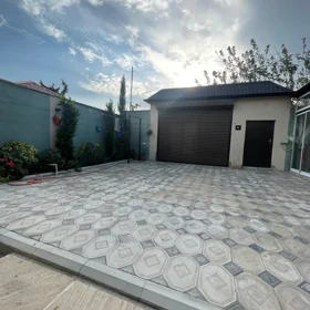 In nan 185.0 m² house with 5.0 rooms is for sale - Image 7