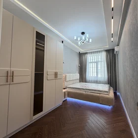 In Baku 70.0 m² apartment is for rent - Image 3