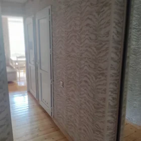 In Baku 90.0 m² apartment is for sale - Image 3
