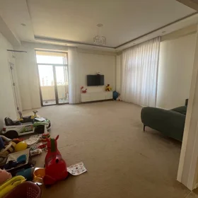 In Baku 125.0 m² apartment is for sale - Image 7