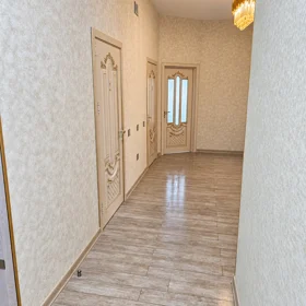 In Baku 110.0 m² apartment is for sale - Image 4