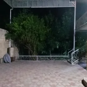 In Shamakhi 100.0 m² house with 4.0 rooms is for sale - Image 2