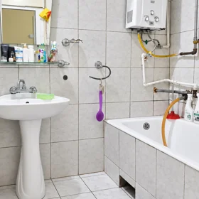 In Baku 70.0 m² apartment is for sale - Image 10