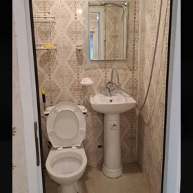 In Baku 66.0 m² house with 5.0 rooms is for rent - Image 8