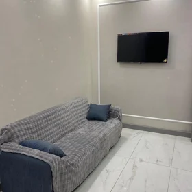 In Baku 70.0 m² apartment is for rent - Image 5