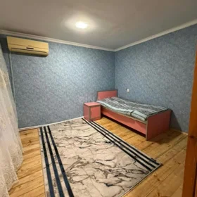 In Baku 66.0 m² house with 5.0 rooms is for rent - Image 3