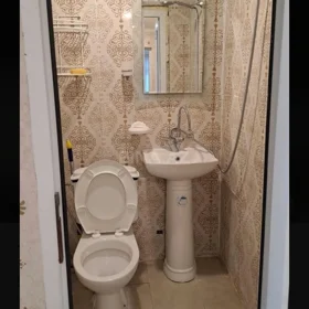 In Baku 66.0 m² house with 5.0 rooms is for rent - Image 4