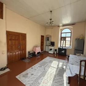 In Baku 70.0 m² apartment is for rent - Image 3