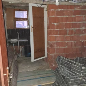 In Baku 80.0 m² commercial is for rent - Image 8