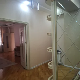 In Baku 85.0 m² apartment is for rent - Image 2
